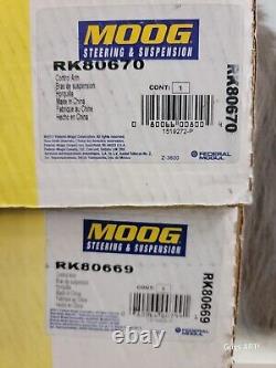 RK80670 RK80669 Moog Upper Front Control Arm Set NEW NOS 07-15 GM Truck Suburban